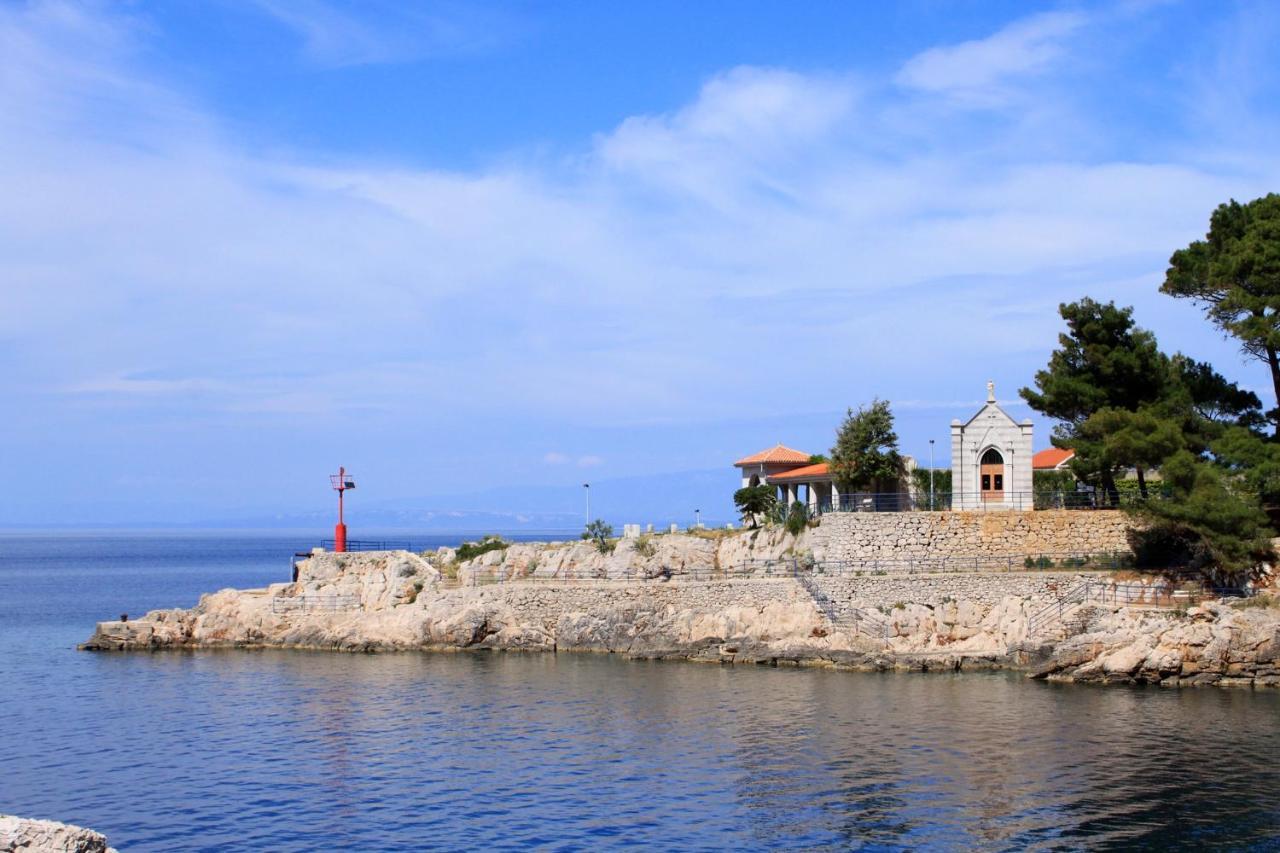 Apartments By The Sea Veli Losinj, Losinj - 19196 Exterior photo